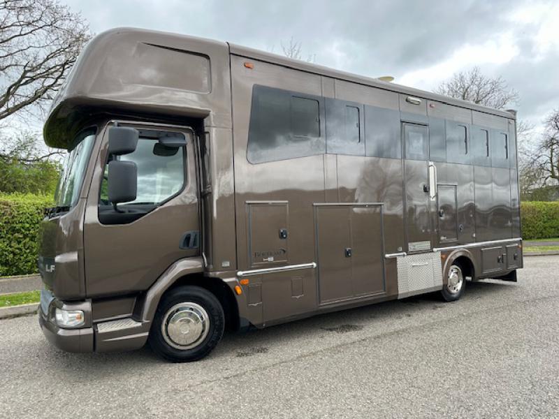 24-798-2009  59 DAF LF Automatic  7.5 Ton Coach built by Bortram Coach works. Stalled for 3. Luxury living . Sleeping for 5. Toilet and shower. Underfloor storage. Full tilt cab.