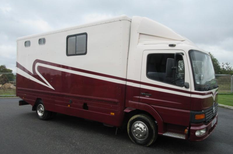 22-363-2002 Mercedes Benz Atego 7.5 Ton Professional conversion by Hayling Island Horseboxes. Stalled for 3 with smart day living...  Full tilt cab