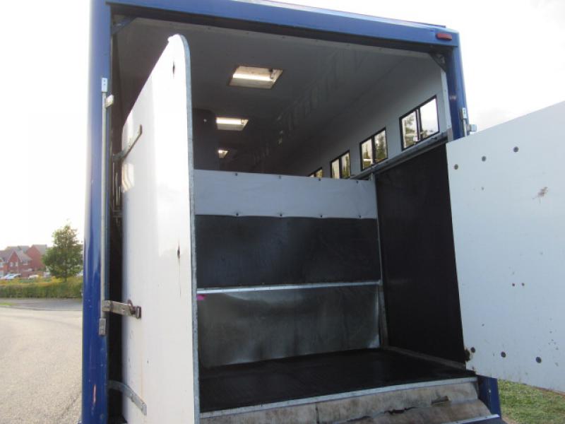 22-390-2007 Iveco Eurocargo 75E17 Professional Highbury transport horsebox. Stalled for 5. Full height and width in the horse area.. Strong working truck