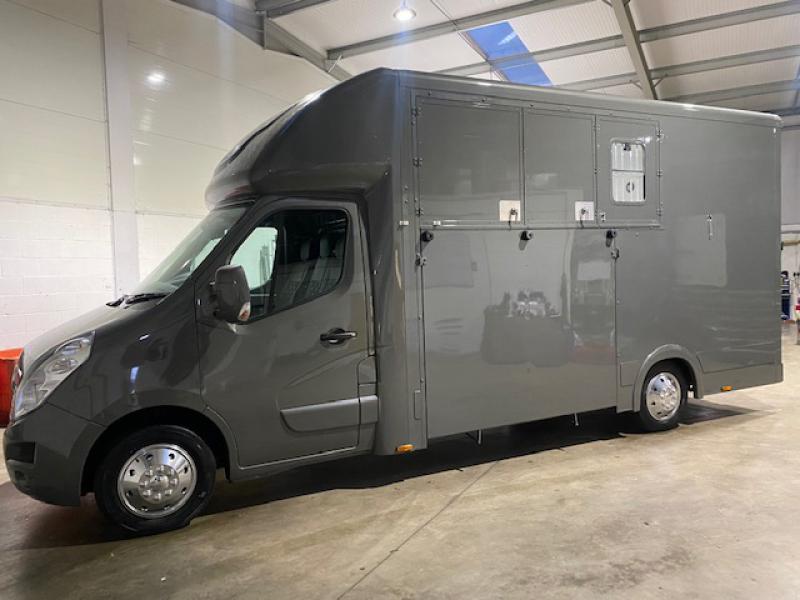 22-409-2019 Model Vauxhall Movano 3.5 Ton Coach built by Flair coach works. Stalled for 2 rear facing. Long stall model. Brand New build built on LWB chassis. Stunning horsebox
