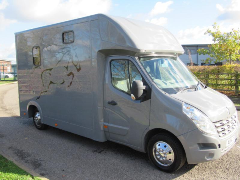22-411-2014 Renault Master 3.5 Ton Coach built by FVM Coach works. Brand new Long stall build. Full H style partition. Stalled for 2 rear facing Finished off in Metallic Audi Nardo grey.. Stunning