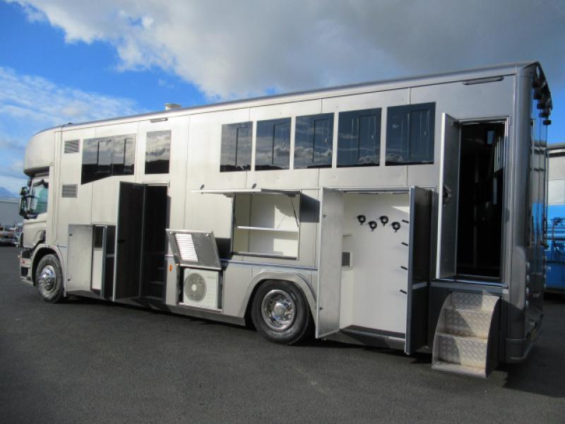 22-413-Stunning 2012 Model Scania 18 Ton Coach built by JP Coach builders. Stalled for 5. Full luxurious living with large slide out. Sleeping for 6. Large bathroom. Air conditioning in the cab and living. 2022 Build.. LIKE NEW!