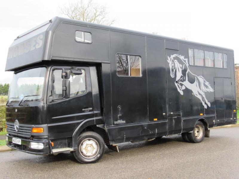 22-415-2003 Mercedes Benz Atego 7.5 Ton Coach built by Tristar horseboxes. Stalled for 3 with smart living, sleeping for 4. Fitted toilet. Full tilt cab