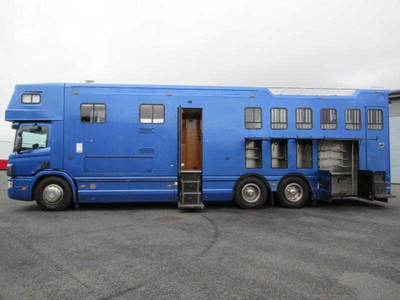 22-423-Beautiful 26,000 kg Scania 310 Coach built by Whittaker coach builders. Stalled for 6. Sleeping for 6. Large slide out. Huge specification.  Horsebox from new!