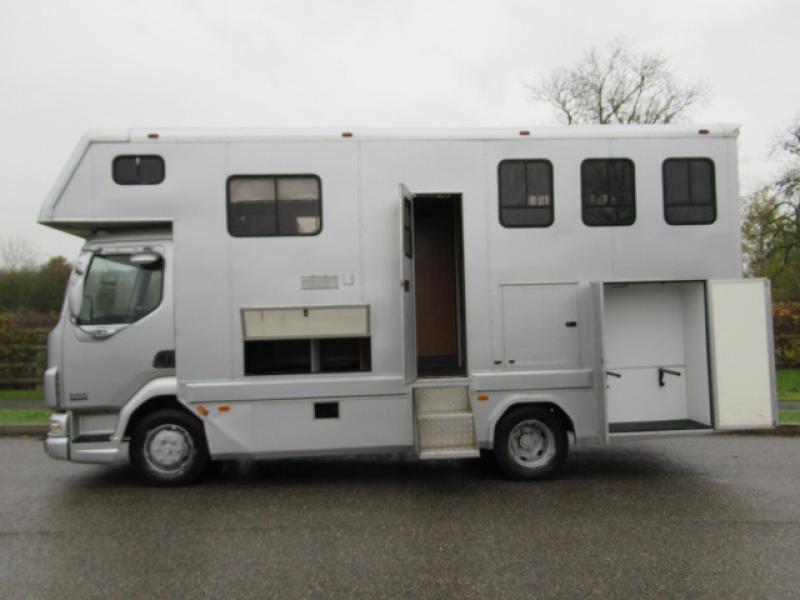 22-426-2005 DAF LF 7.5 Ton Coach built by Geoff Bains. Stalled for 3 with smart living, sleeping for 4. Toilet and shower. Underfloor storage.