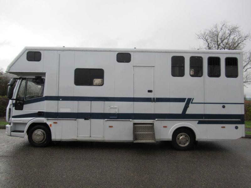 22-430-**NEW PRICE** 2008 57 Iveco Eurocargo 80E18 7.5 Ton Coach built by PRB Coach builders. Stalled for 3 with smart living area. No external tack locker intruding into the horse area.  180 BHP