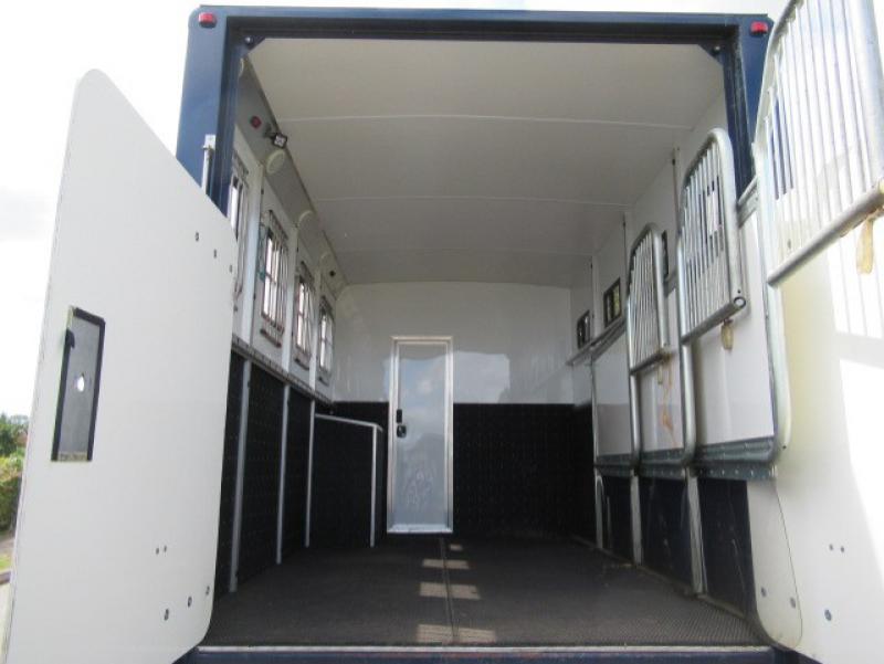 22-438-*NEW PRICE* 2008 MAN TGL 7.5 Ton Professional conversion by Empire Coach builders. Stalled for 4. Smart changing area. Excellent condition throughout. Smart horse transporter
