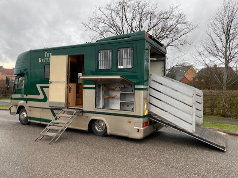 23-457-Beautiful 7.5 ton Man 8145 Coach built by Ketterer horseboxes. Horsebox from new. Stalled for 2 with smart luxury living with toilet and shower. Full tilt cab. rear air suspension. Only 66,000 miles from new!