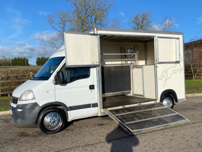 23-461-2009 Model 58 Vauxhall Movano 3.5 ton Coach built by JS Coach builders. Stalled for 2 rear facing. LWB chassis. External tack locker.. Excellent condition throughout