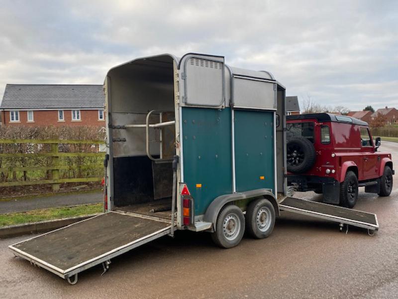 23-471-Ifor Williams 505 Horse trailer. Stalled for 2 rear facing