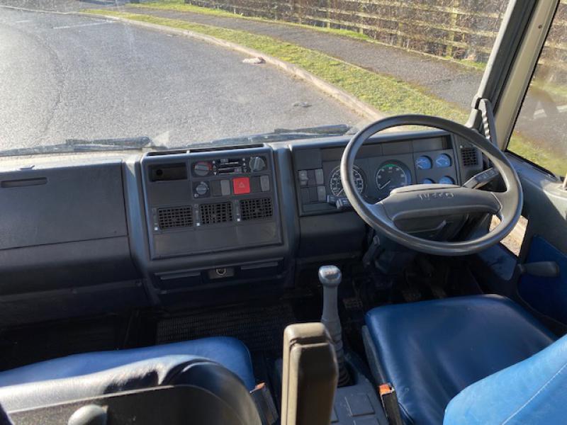 23-478-2002 Iveco Eurocargo 7.5 Ton Coach built by Geoff Bains horseboxes. Stalled for 3. Smart luxurious living, sleeping for 4.  External tack lockers.. Only 87,246 Miles from new