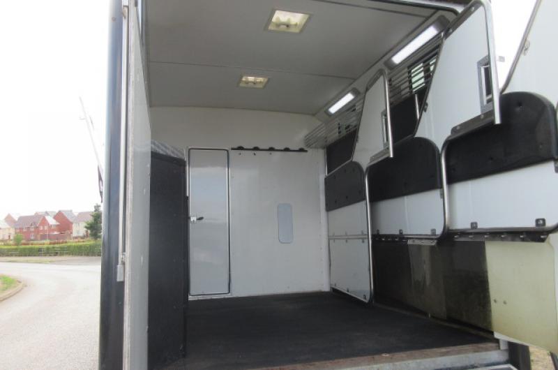 23-496-2012 Isuzu N75190 Automatic 7.5 Ton Equi-trek Endeavour elite Excel with electric slide out. Stalled for 3. Smart luxury living, toilet and shower. Sleeping for 4. Horsebox from new