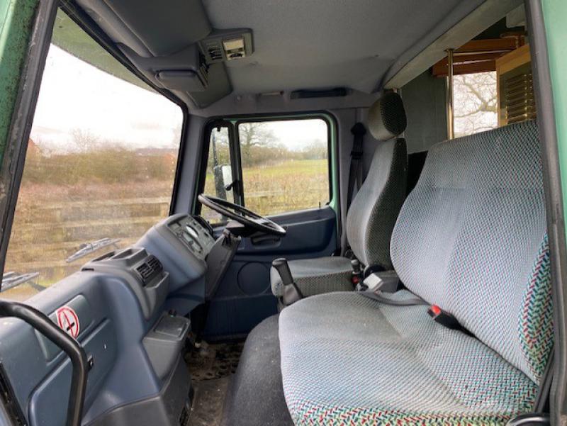 23-500-DAF 45 160 7.5 Ton Coach built by Oakland coach builders. Stalled for 3. Smart living, Sleeping for 4. Toilet and shower. Well built horsebox.