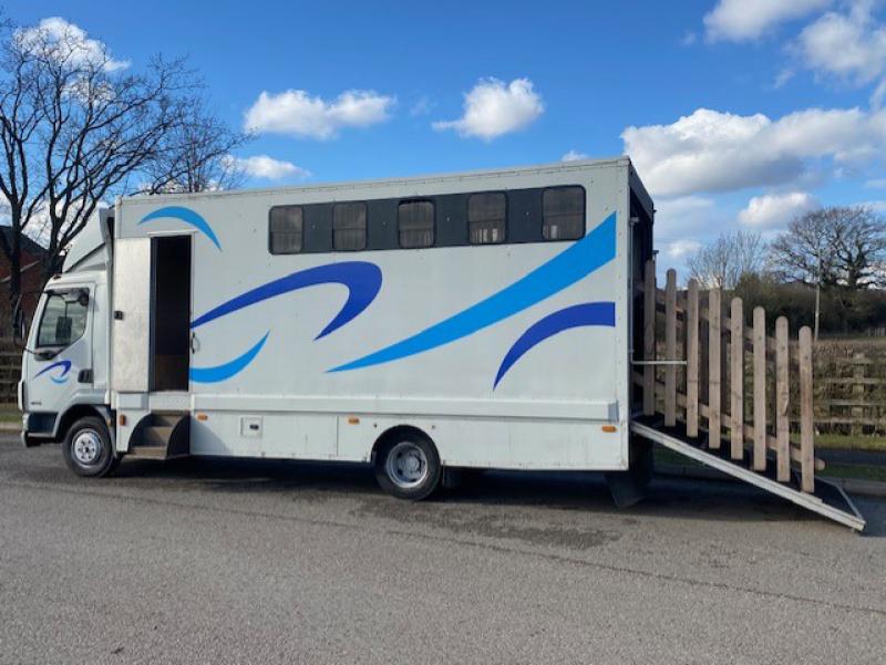 23-504-2004 Model DAF LF 150 7.5 Ton Professional build by TS Harker coach builders. Stalled for 4. Full tilt cab. Excellent condition throughout!