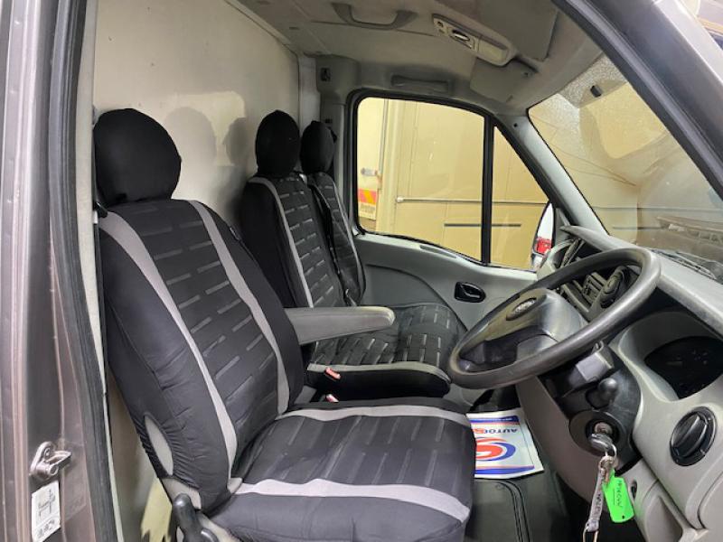 23-505-2007 Model  56 Vauxhall Movano 3.5 Ton Coach built by Chaighley horseboxes. Weekender Model. Stalled for 2 rear facing.. Full wall. External tack locker.. Excellent condition throughout
