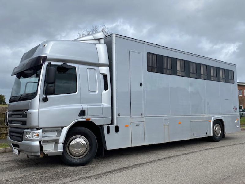 23-506-2010 DAF CF 18 Ton Automatic Twin sleeper space cab  Professional Empire Transport Horsebox. Stalled for 8 with smart changing area.. Full tilt cab. Strong well built horsebox.