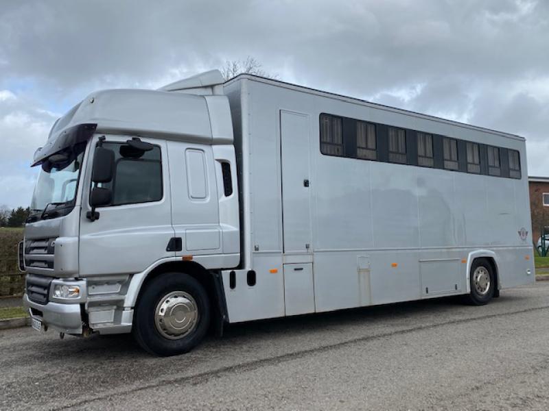 23-506-2010 DAF CF 18 Ton Automatic Twin sleeper space cab  Professional Empire Transport Horsebox. Stalled for 8 with smart changing area.. Full tilt cab. Strong well built horsebox.