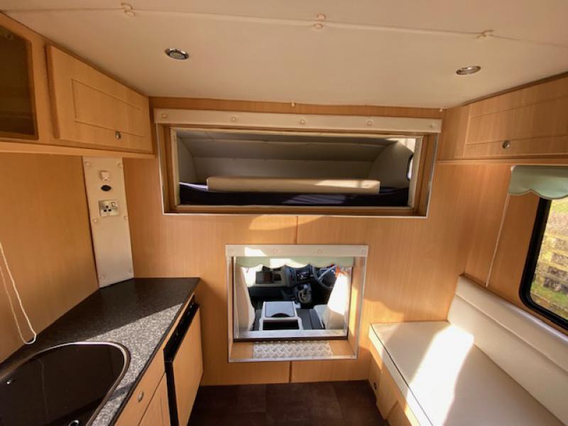 23-510-Beautiful 2009 Model 58 Renault Midlam  7.5 Ton , coach built by Harley Horseboxes. Stalled for 3 with smart spacious living, sleeping for 4. Toilet and shower.  Underfloor storage.. Full tilt cab