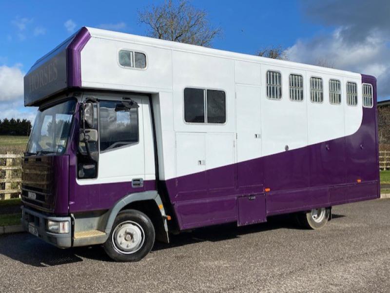 23-514-2001 Iveco Eurocargo 7.5 Ton Coach built by Tristar Horseboxes. Stalled for 4. Smart changing area. Cut through cab.. Full tilt cab