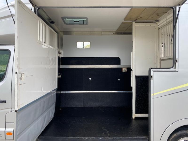23-546-2014 Model 63  Renault Master 3.5 Ton Coach built by Paragon coach builders. Built on Long wheelbase chassis.. Long stall model. Stalled for 2 rear facing. Defra approved fan with temperature sensor in the horse area