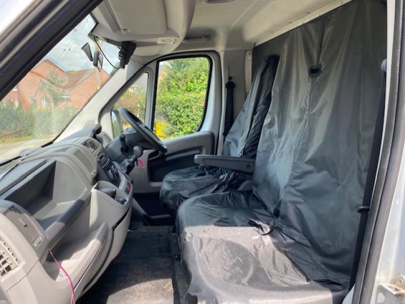 23-606-2008 Peugeot Boxer 4 Ton Equi-trek Super sonic. Stalled for 2 rear facing. 16,607 miles from new. Smart changing area at rear with Hob and fridge. Excellent condition throughout