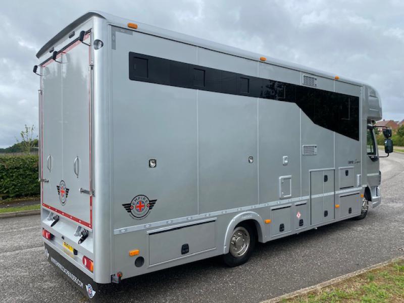 23-609-**NEW PRICE**  STUNNING 7.5 Ton 2013 Model 62 DAF LF Empire Superior. Brand new build. Stalled for 3 with full luxury living, sleeping for 4. Underfloor storage. No external tack locker intruding into the horse area