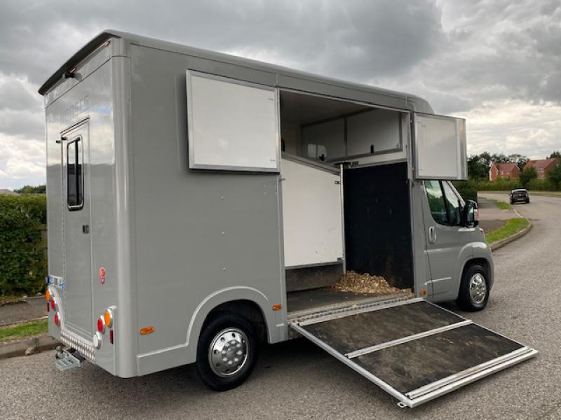 23-617-LEFT HAND DRIVE!  2016 Peugeot Boxer 3.5 Ton Coach built by Regent horseboxes. Long stall Model. Stalled for 2 rear facing. Smart changing area. High specification..