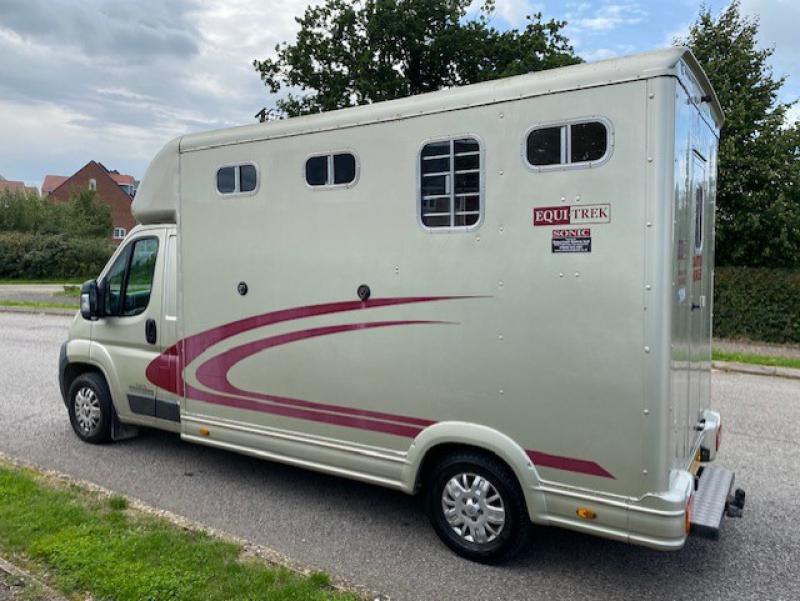 23-623-2011 Peugeot Boxer 3.5 Ton Equi-trek sonic Excel. Stalled for 2 rear facing. Full wall between horse area and changing area.. Only 12,850 Miles from new!