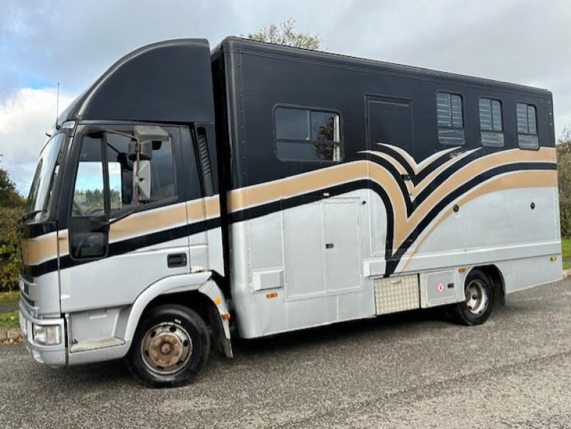 23-690-Iveco Eurocargo 75E14 7.5 Ton Professional conversion by Highbarn horseboxes . Stalled for 3. Smart living area,  Cut through cab. Rear air suspension. No external tack locker intruding into the horse area