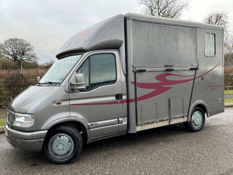 24-744-**NEW PRICE**  2003 Model 52 Vauxhall Movano 3.5 ton Coach built by Marlborough coach builders. Stalled for 2 rear facing. Smart changing area at rear. External tack locker.  Excellent condition throughout