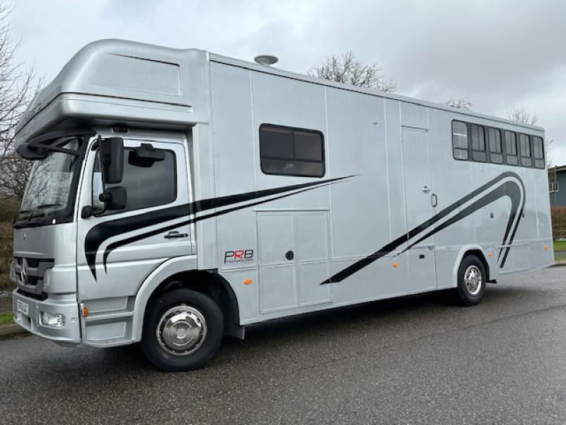 24-751-16 Ton Mercedes Benz Atego Automatic  HGV Coach built by PRB Coach builders. Stalled for 5. Smart luxurious living with sleeping for 4. Bathroom. Large external tack locker which does not intrude into the horse area.. Full tilt cab.. Rear air suspension.. Euro 6