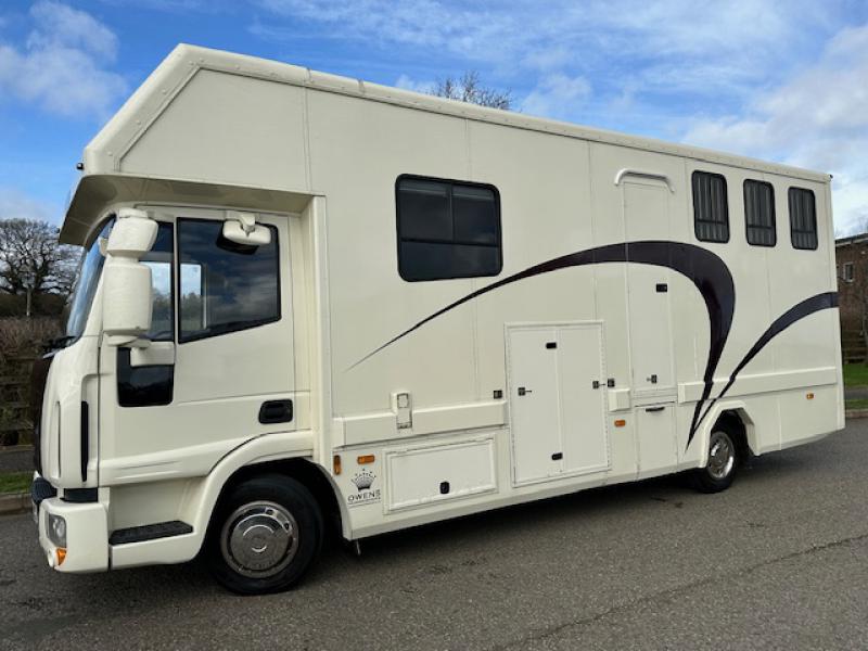 24-783-Beautiful 7.5 Ton  2010 Model 59  Iveco Eurocargo 75E16 Automatic  Coach built by Owens coach builders. Stalled for 3. Smart living with sleeping for 4. Large external tack locker which does not intrude into the horse area.